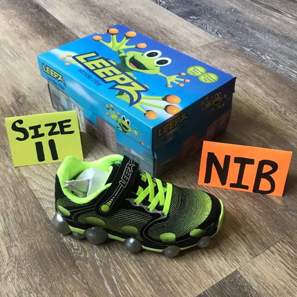 Stride Rite Other - FINAL SALE! NIB Stride Rite Sz 11 Light Up Sneaker